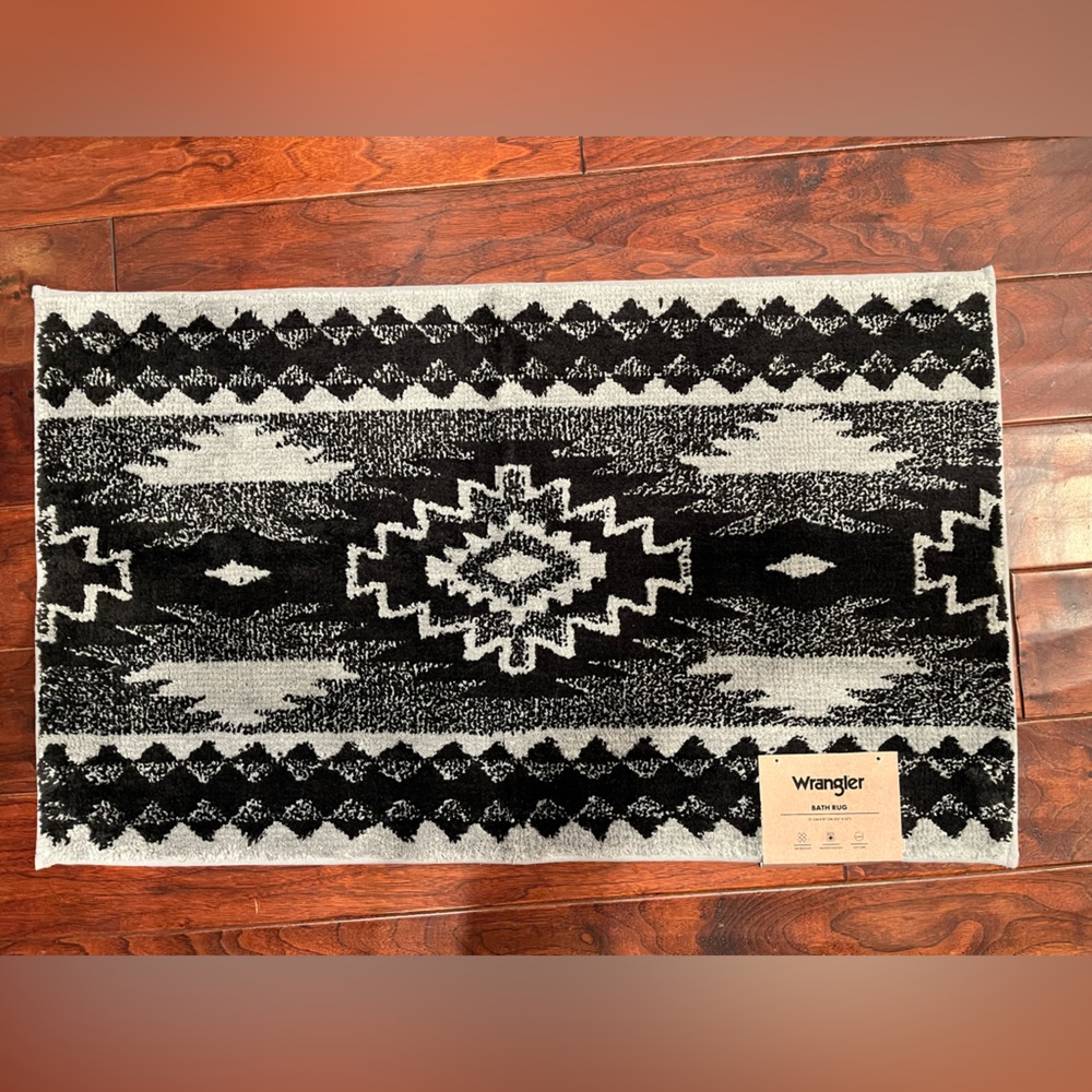 Wrangler Black and Gray Geometric Bath Mat/Rug